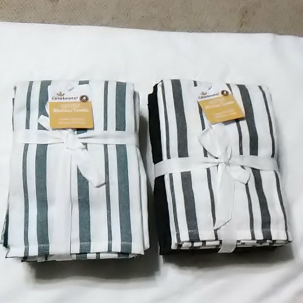 Celebrate Harvest Kitchen Towels